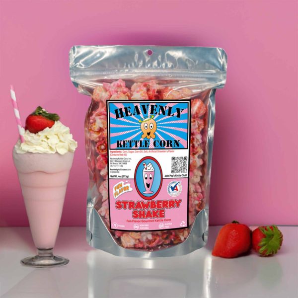 B0DWMK99FF.PT02 Strawberry Shake Kettle Corn - Fun Size 4oz Bag - Lifestyle